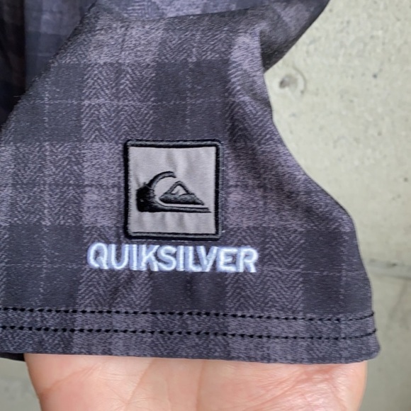 Quiksilver Neo Fly Boardshorts Black Plaid - Picture 2 of 12